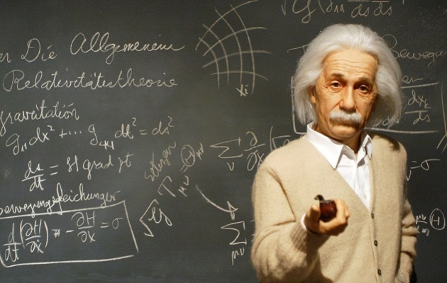 Albert Einstein Dan Misterinya